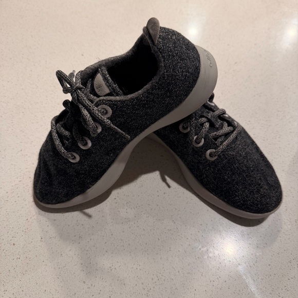 Allbirds Wool Runners Women’s 7 Charcoal Gray Minimalist Sustainable Aesthetic - Picture 4 of 13